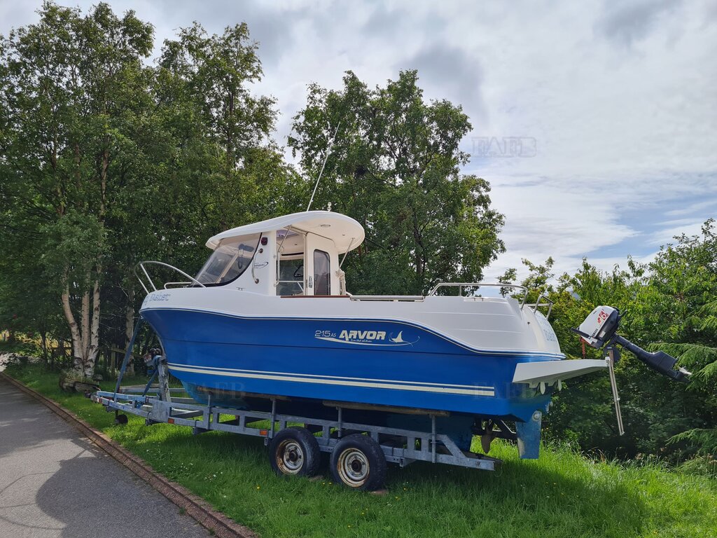 Arvor 215as