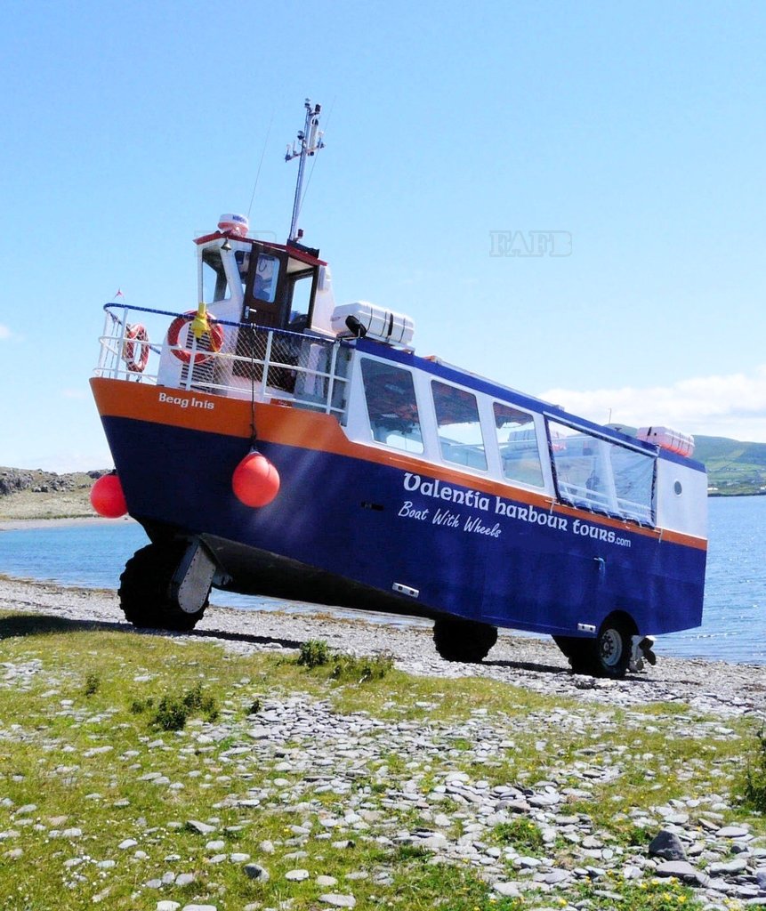 Amphibious with wheels passenger / light cargo vessel